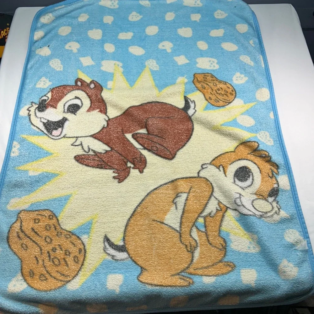 Disney Chip n Dale Blue Fleece Throw Blanket Peanuts Acorns‎ Kids Nursery 39x54